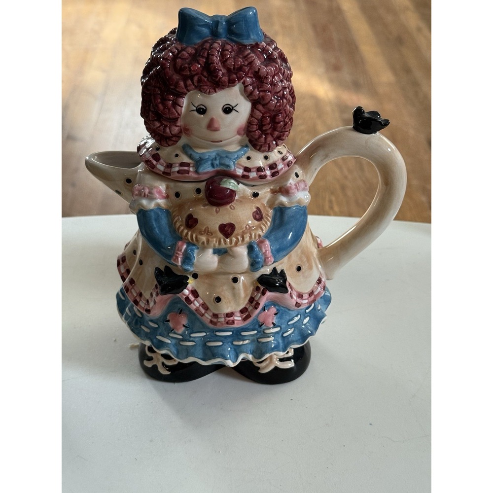 Young's Inc Raggedy Ann Teapot w/Cherry Pie by Heartfelt Kitchen Creations 8-1/2